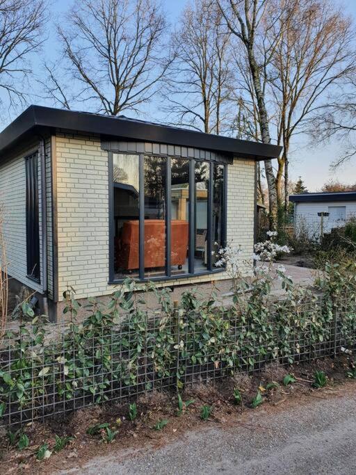 Cozy Chalet For 4 Veluwe プッテン エクステリア 写真